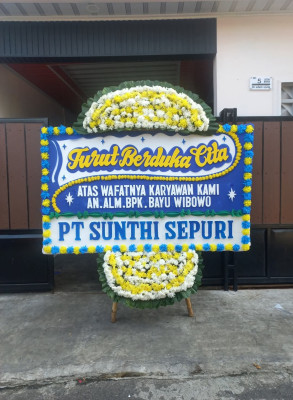 Papan Bunga Duka di Kembu